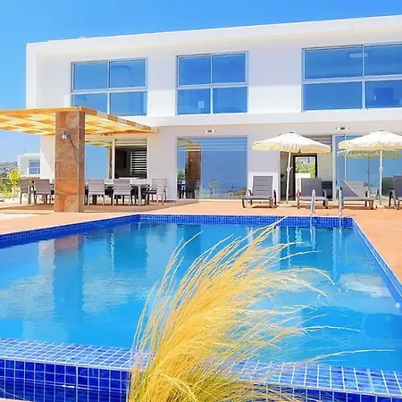 Villa Toscano *